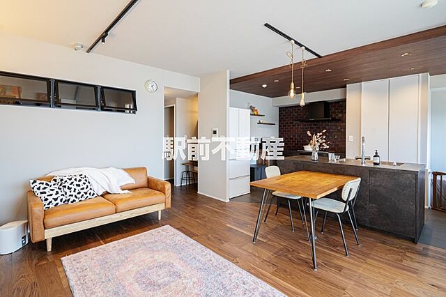 リビング/ダイニング パレスト二日市ツインタワーヒルズWEST 3階/302