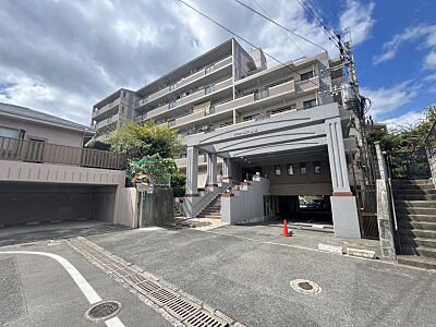 外観：水城駅まで徒歩約11分！通勤・通学に便利な立地のマンションです◎