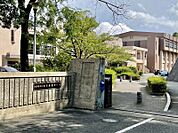 太宰府東中学校まで　1902m　徒歩約24分●教育目標