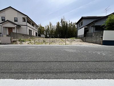 外観:土地面積約75坪超のゆったりとお過ごしいただける広々敷地です! 外観:土地面積約75坪超のゆったりとお過ごしいただける広々敷地です!