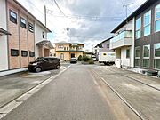前面道路。幅員約4ｍあります。