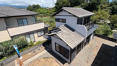 外観：価格には消費税、リフォーム費用を含みます。リフォーム中でもご案内可能。内覧希望の方はお電話ください。