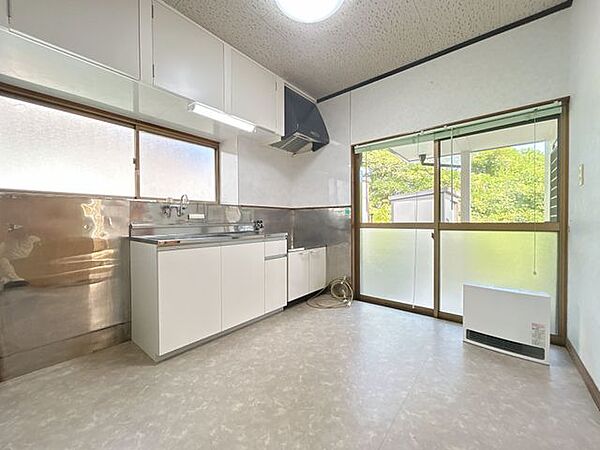 キッチンを拡大表示