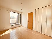 ２階洋室・各居室収納付