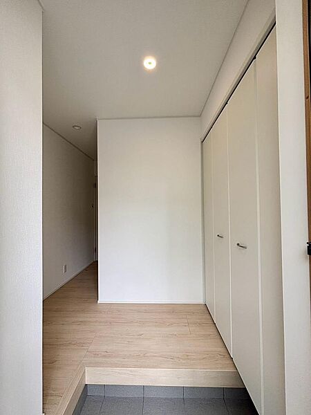 玄関を拡大表示