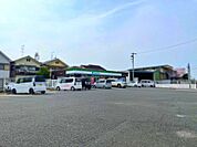 ファミリーマート 幾野四丁目店 450m