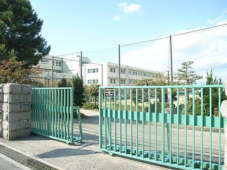 枚方市立津田中学校 1200m