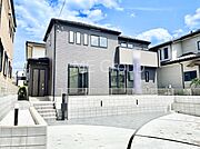 洗練された外観、上質な住空間が広がる室内は永く安心して過ごせる住居です。