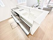 ◆1号棟◆使いやすさを優先したスライド式収納タイプ！