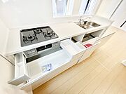 ◆2-D号棟◆使いやすさを優先したスライド式収納タイプ！