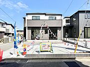 ◆A号棟◆～Exterior～　首都圏で憧れのスローライフ♪緑に囲まれた土地は都会の喧騒を忘れられそう。四季を通じて自然と触れ合えるスポットが周辺には盛りだくさん！住みたくなる家。暮らしたい町。