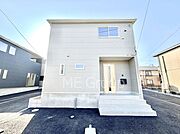 洗練された外観、上質な住空間が広がる室内は永く安心して過ごせる住居です。 