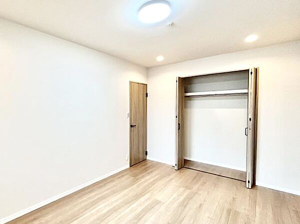 寝室を拡大表示