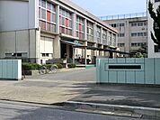 中学校 351m 松戸市立新松戸南中学校
