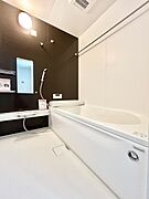 ～Bath Room～　広いバスルーム♪ゆったりと1日の疲れを癒して、充実した日々をお送りください。※同仕様写真
