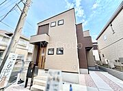 ～Exterior～　角地により陽当り・風通し良好です。一戸建ての大きなメリットは、自分達の「土地」を「自由に」使える事です。ガーデニングやＤＩＹ，車やバイクの趣味など様々な用途で利用できます。