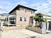 たっぷりの陽光と心地よい風が舞い込む住まい
