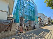 ～Exterior～　緑に恵まれた閑静な住宅地は、伸びやかなスローライフを叶えてくれます。季節の移ろいを身近に感じられる環境で子育てすれば、お子様もきっと素直に成長してくれるはずです！  