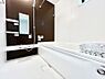 浴室：◆4号棟◆～Bath Room～　足を伸ばして入浴することが可能！一日の疲れを癒す貴重なバスタイムです。お子様とご一緒でも十分な広さなので、リビングとは違った家族団欒のひと時をお楽しみいただけます。