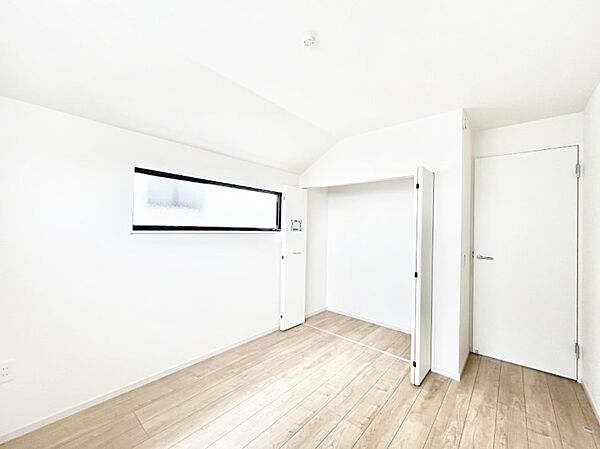 寝室を拡大表示