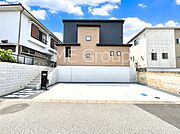 開放感溢れる広々リビングで家族団らんが楽しめるマイホーム！