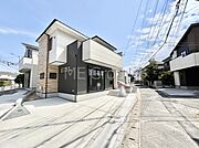 ～Exterior～　駅近の利便性と豊かな自然を享受する住環境のもと、彩り豊かな快適な暮らしは、家族を笑顔にしてくれそうです。日々の時間がより心地よいものになります。  