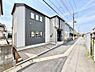 外観：◆A号棟◆～Exterior～　前面道路：北西 3.81m 公道　低層の一戸建てを中心とした街並みが整然と続き、周辺は高い建物が建っていないので、緑の多い閑静な趣を感じる環境です。
