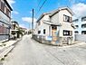 外観：角地なので日当たりも良く、お家が堂々として見えます。
