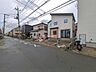 外観：～Exterior～　前面道路：北 5.52m 公道　前面道路は閑静な住宅地をはしる車通りの少ない道路。駐車の出し入れもらくらくです！ご不明点・現地見学のご希望は、お気軽にお問い合わせください！