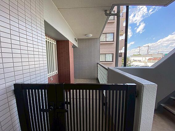 本物件は角部屋...