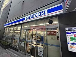ローソン世田谷三軒茶屋二丁目店 徒歩1分。 50m