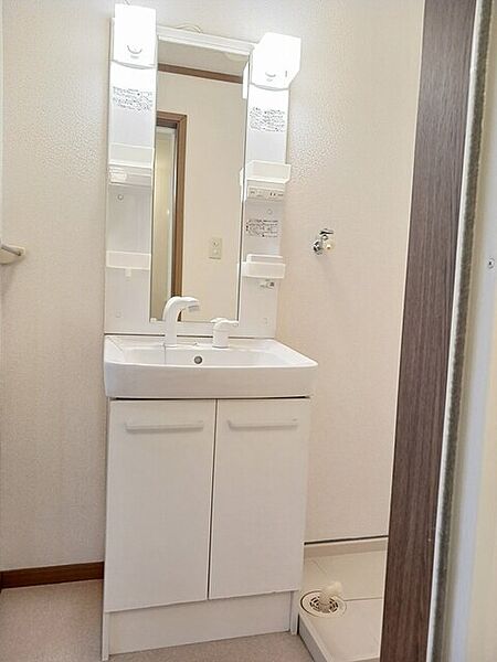 apartment 茨城県神栖市下幡木3919-29
下幡木の賃貸情報を見る
物件地図