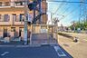 設備：【ゴミ置場】時間や曜日が決められております。エントランス出たところにあるため、通勤。通学時にさっとゴミ出しできます。