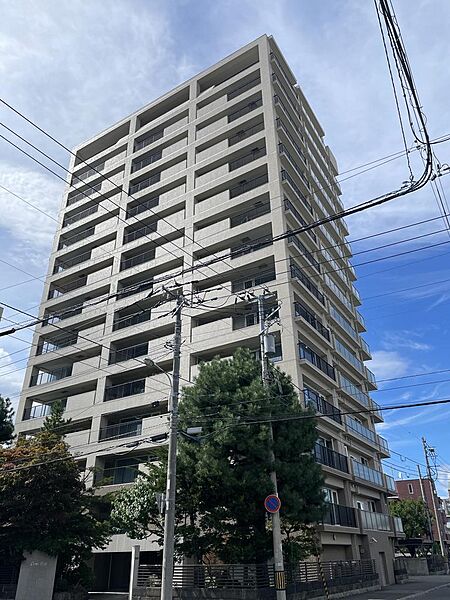 ライオンズヴィアーレ円山南四条