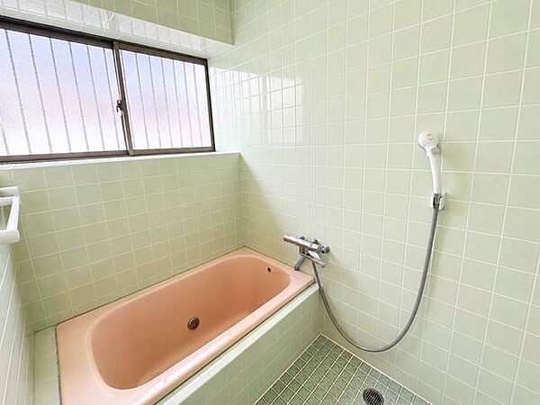 浴室を拡大表示