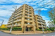 【外観】平成2年9月築の新耐震基準マンション。