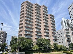 北千住駅徒歩圏、利便性と落ち着いた住環境を兼ね備えた住まい。