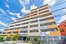 外観：【外観】外壁タイル貼り。上品な佇まいのマンションです。