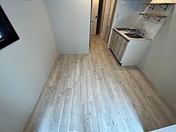 ライブフラット門前仲町（旧グローリオシェルト門前仲町II） 303 3階1DKのリビング/ダイニング