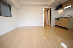 広島電鉄1系統 中電前駅 徒歩9分の賃貸マンション 10階ワンルームのリビング/ダイニング