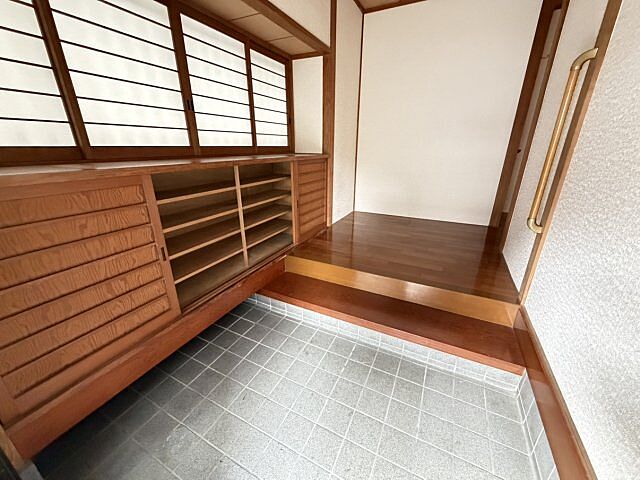 玄関