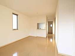 JR可部線 河戸帆待川駅 徒歩34分の賃貸アパート 2階2LDKのリビング/ダイニング