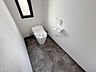 トイレ：2階トイレもタンクレスです。
