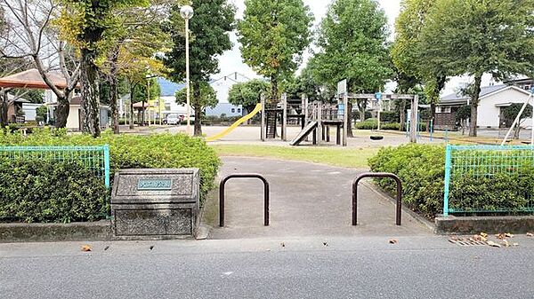 周辺を拡大表示