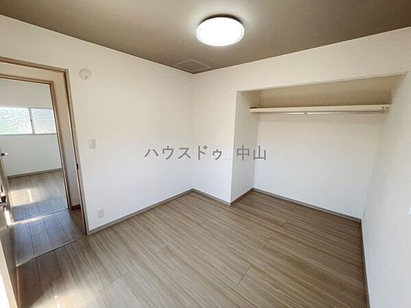 洋室を拡大表示