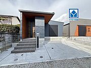 西鉄バス「都府楼公民館前」停まで徒歩5分＾＾平屋。LDK広々17.5帖＾＾オール電化＾＾エアコン付き＾＾
