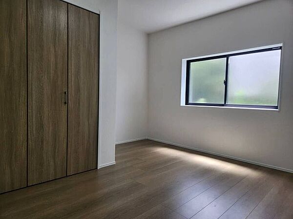 洋室を拡大表示
