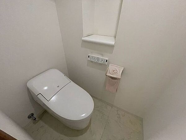 トイレを拡大表示