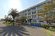明石市立衣川中学校 830m