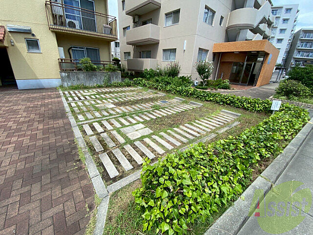 4 / 14
